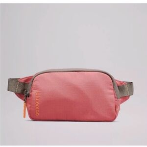 lululemon athletica Coral Belt Bag